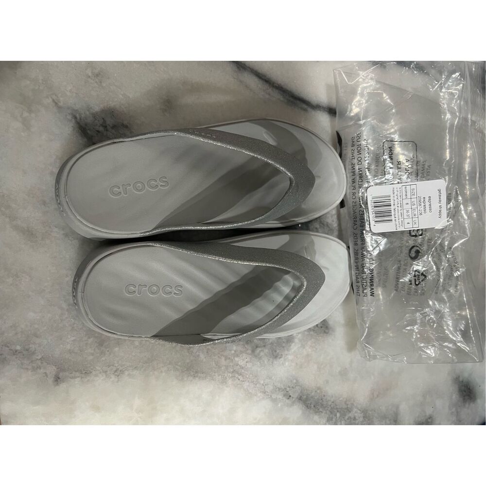 Crocs Getaway Strappy Flip Flops (Women’s Size 6, Espresso, Style 209587-206)